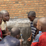 Distribution d’eau potable à la paroisse Kamenge et au CEM Mirango I