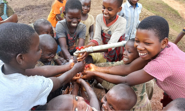Distribution d&rsquo;eau propre à Kigazi